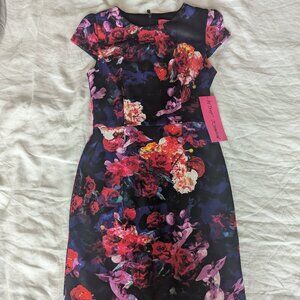 NWT Betsey Johnson Floral Baroque Sheath Dress • Size 4 • Above Knee Length